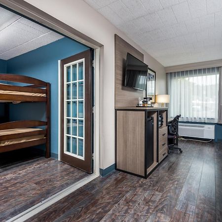Baymont By Wyndham Bartonsville Poconos Exterior foto